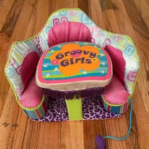 COPY - Groovy girls booth